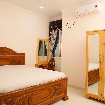 Saba Executive Rooms And Apartments Haïdarabad Extérieur photo
