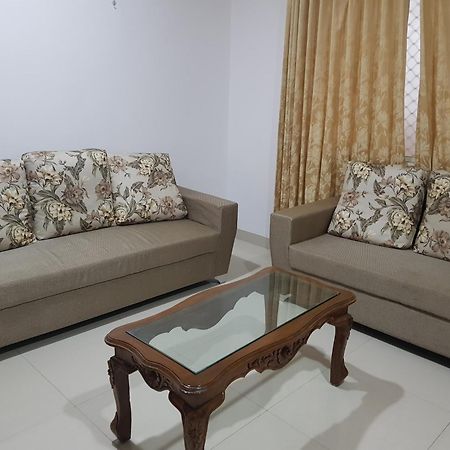 Saba Executive Rooms And Apartments Haïdarabad Extérieur photo