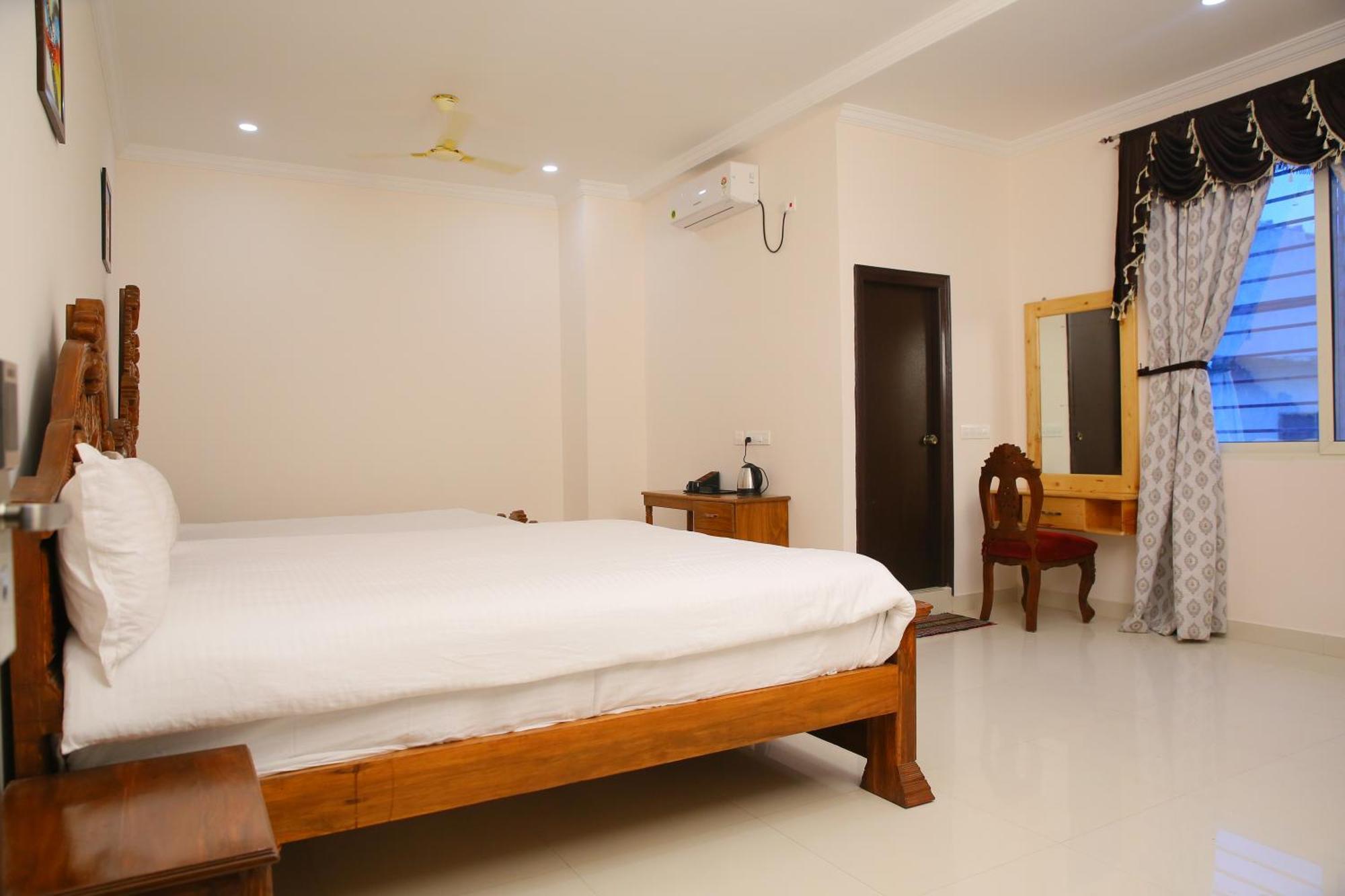 Saba Executive Rooms And Apartments Haïdarabad Extérieur photo